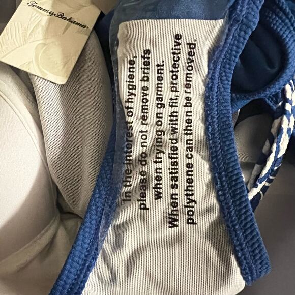 Tommy Bahama Island Cays Hibiscus High Neck One Piece Swimsuit 8 Women’s Blue - Picture 4 of 7